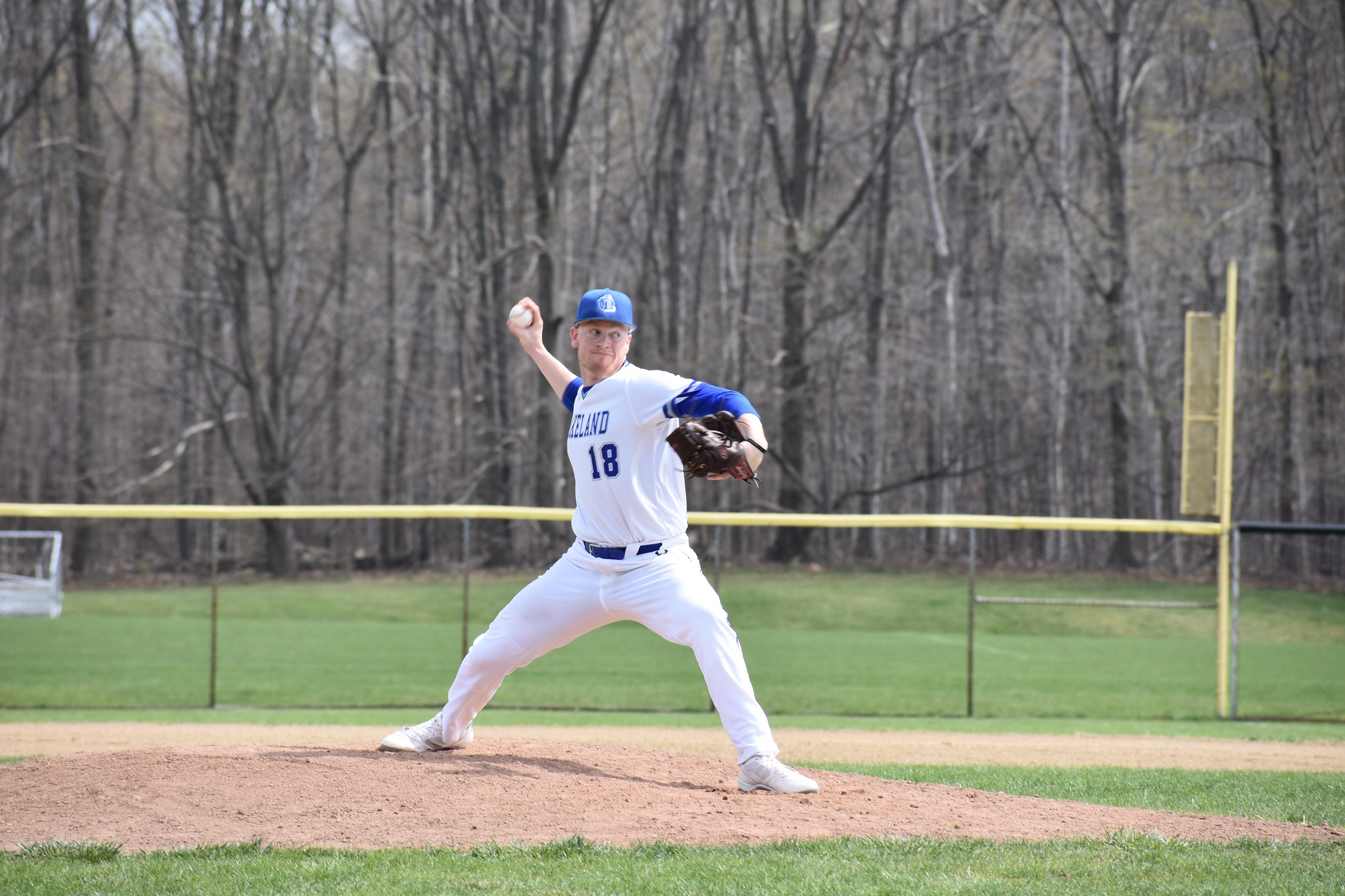 Lakers baseball splits with Bobcats