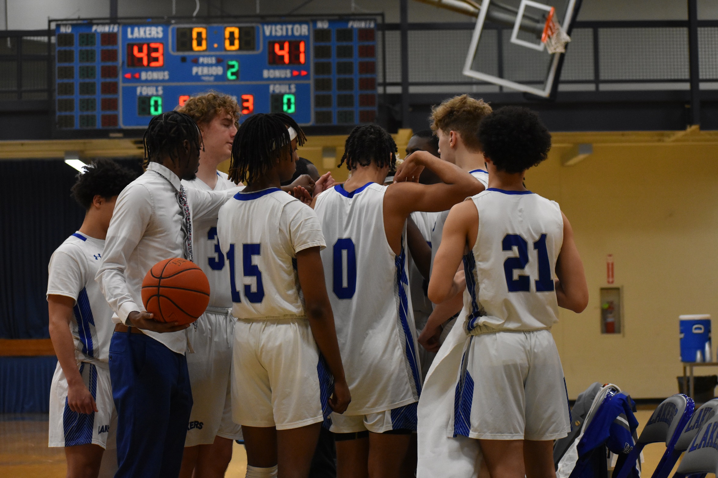 Men's basketball dispatches Titans