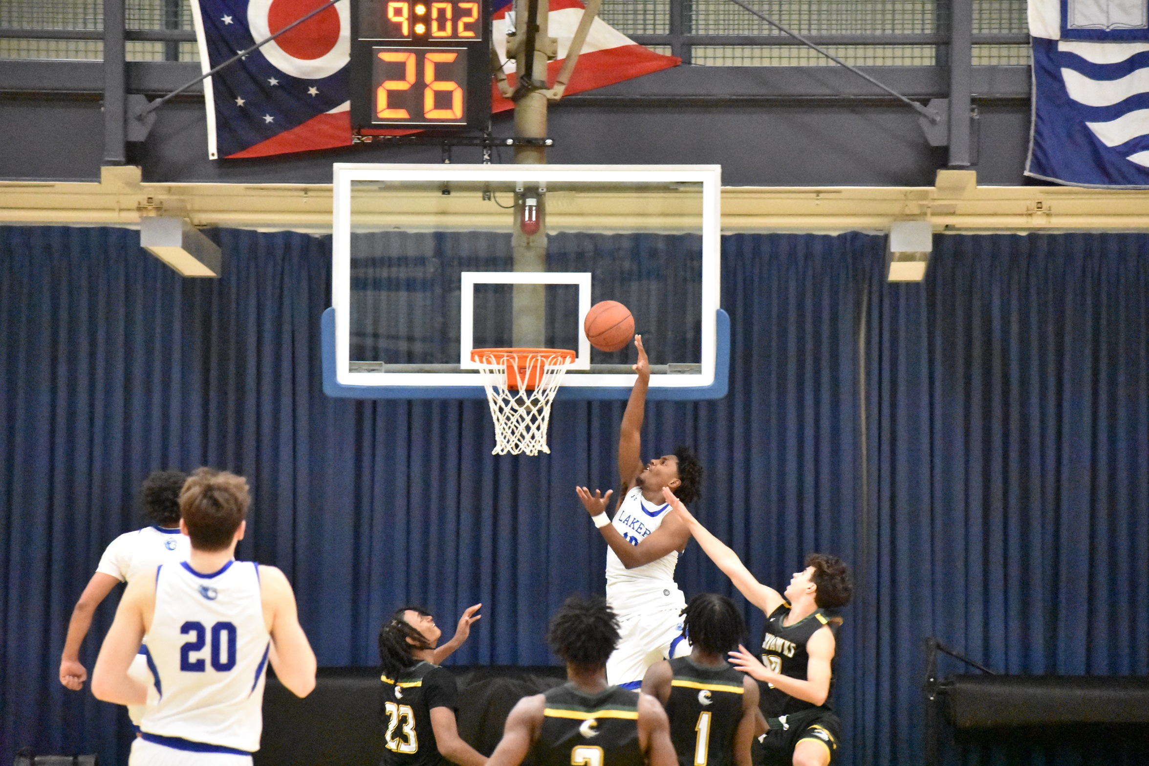 Men's basketball falls at CCAC