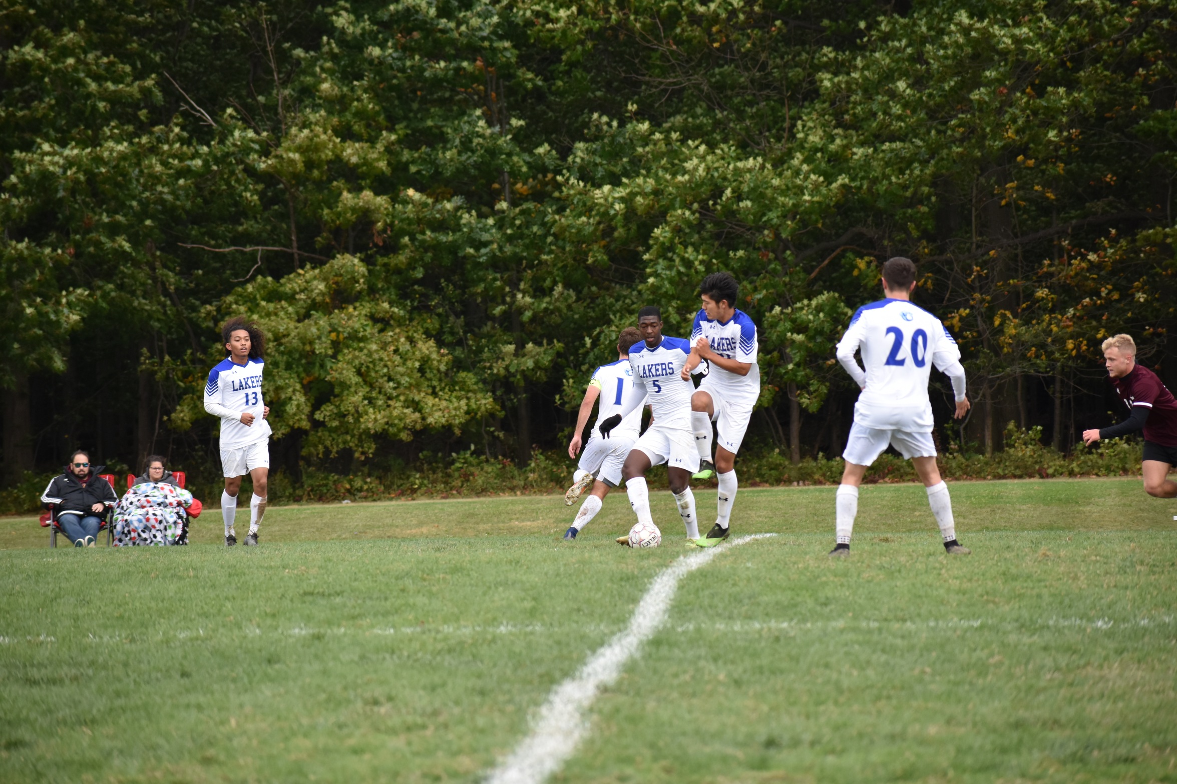 Lakers men's soccer falls to Chargers