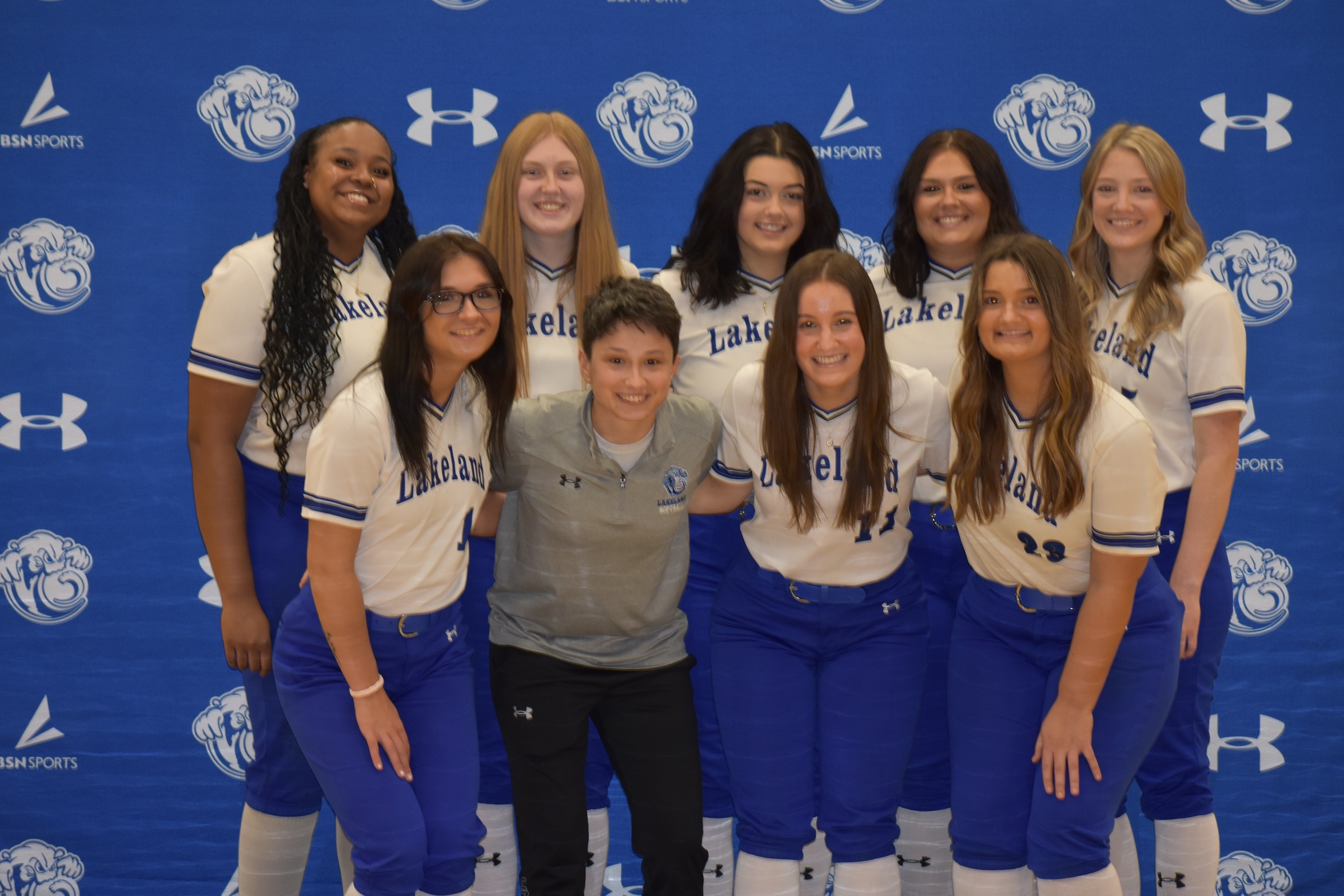 Softball splits with Pioneers
