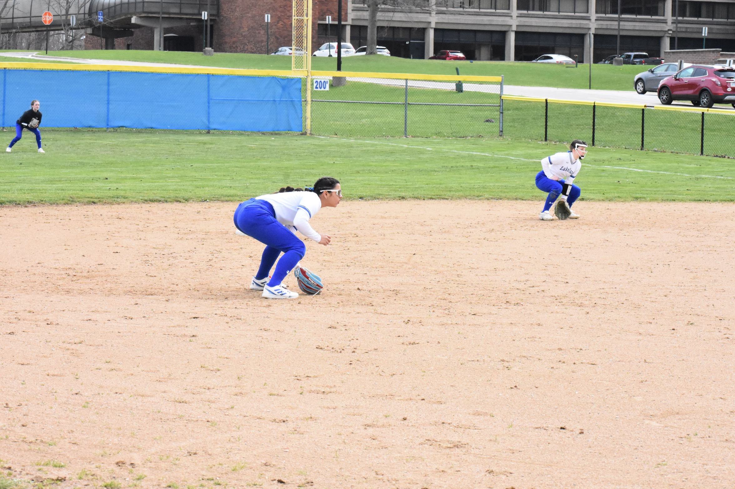 Lakeland softball earns split with Express