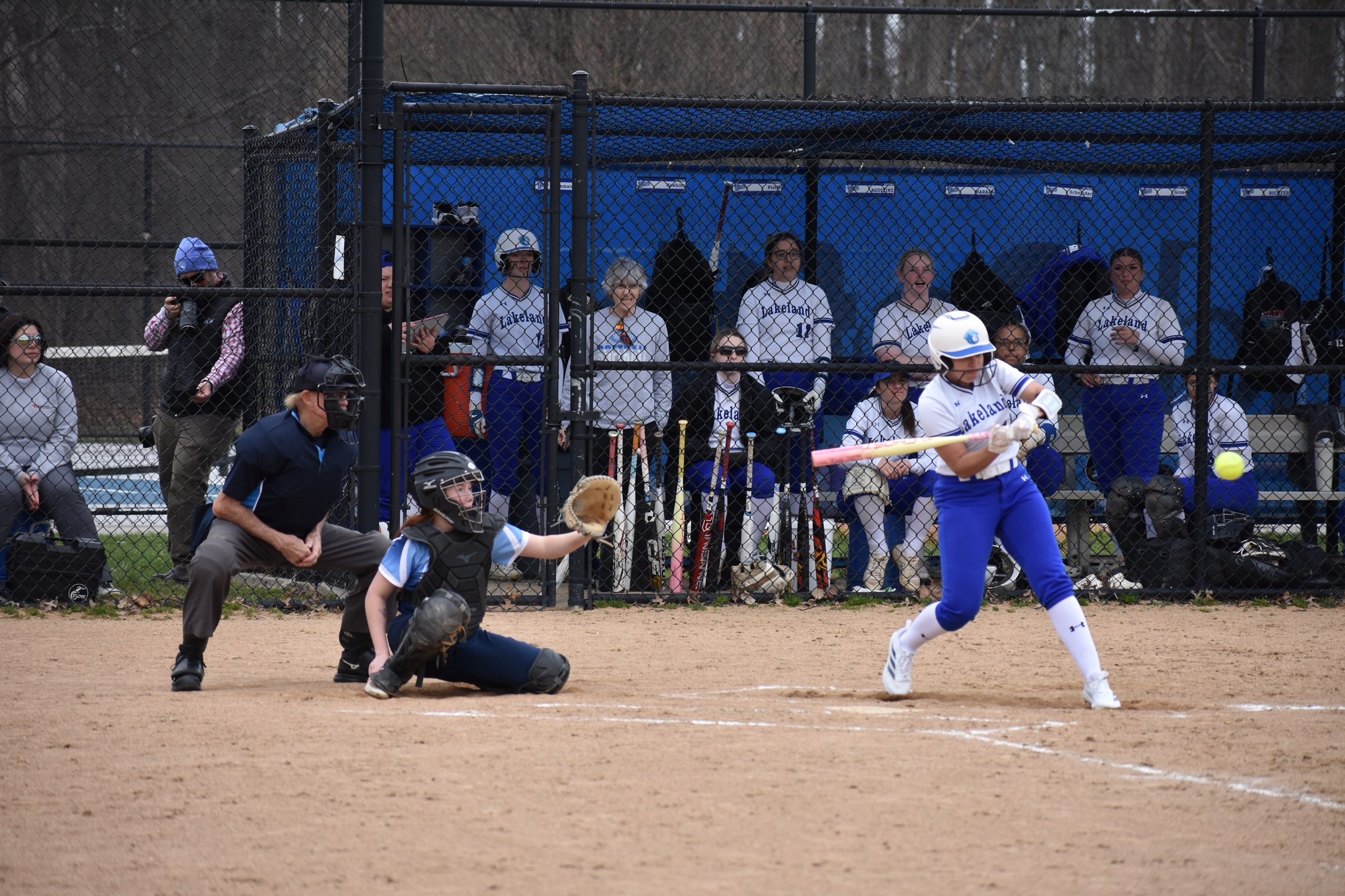 Lakers softball falls to Titans