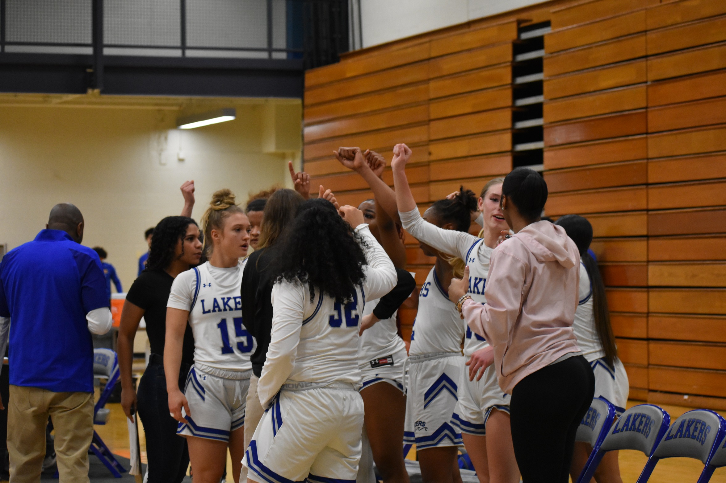 Women's basketball downs ranked Thunderwolves