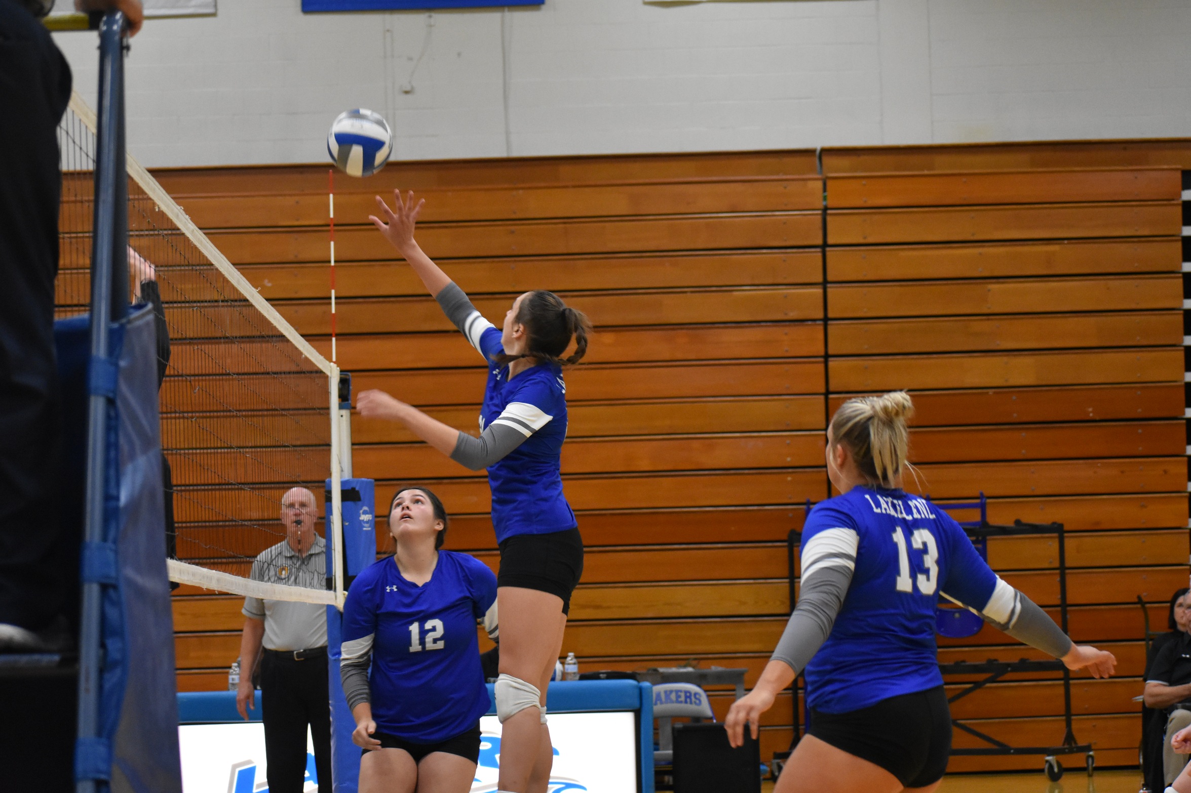 Lakers volleyball continues tough luck trend