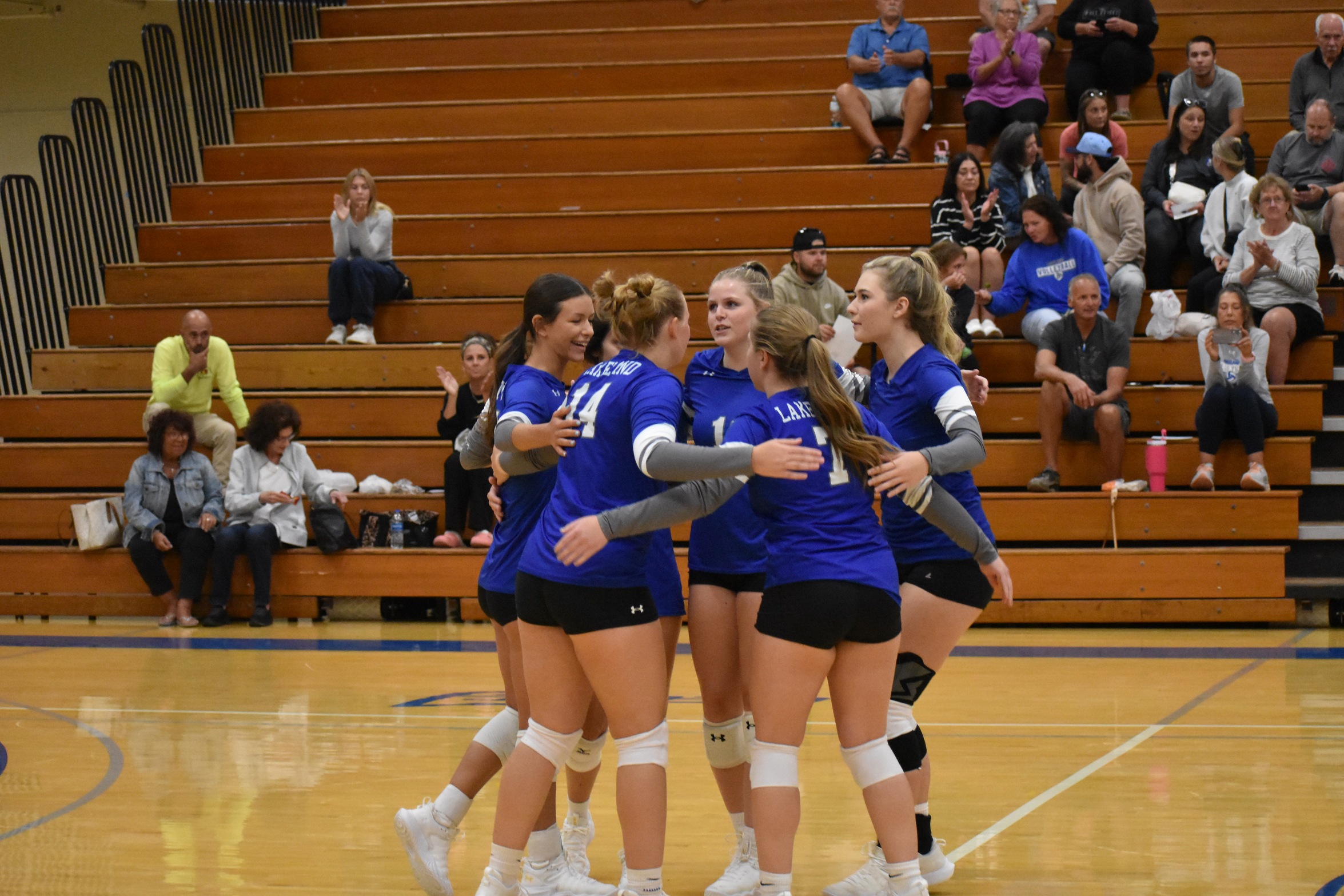 Volleyball sinks Commodores